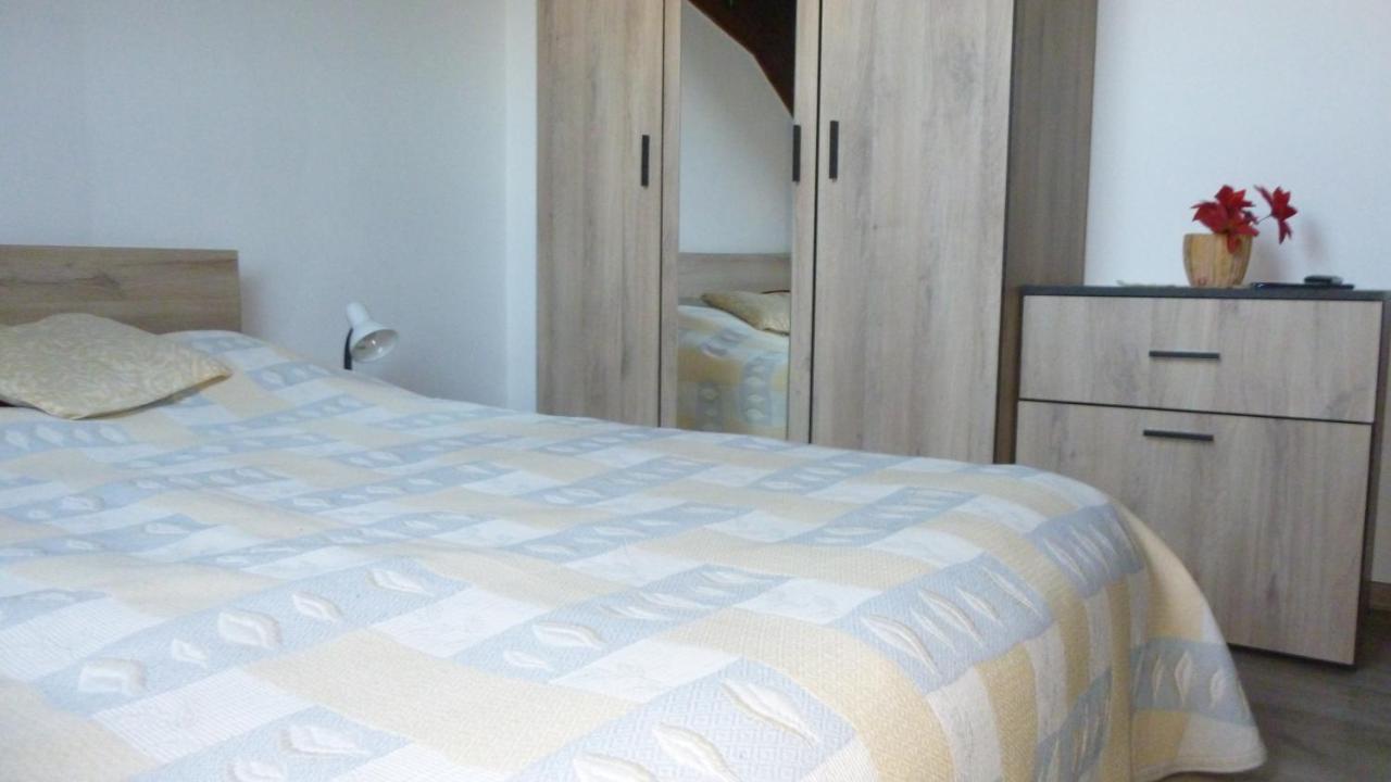 Magdalena Apartman Егер Екстериор снимка
