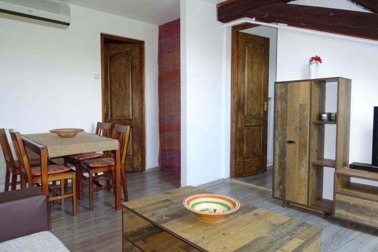 Magdalena Apartman Егер Екстериор снимка